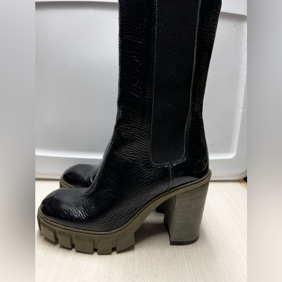 L’Idea by Lori Boots - Picture 2 of 5